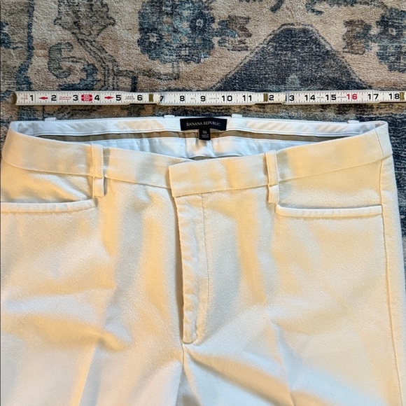 Banana Republic Cream coloured 100% wool pants. Size 16L - Picture 6 of 8